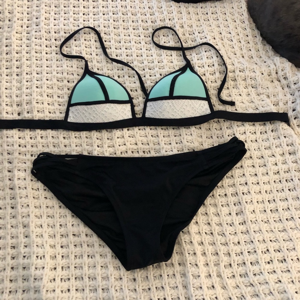 Swim suit